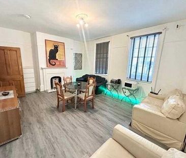 1 bedroom in a house share to rent - Photo 2