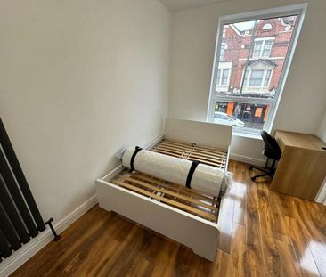 Room in a Shared Flat, Alfreton Road, NG7 - Photo 2