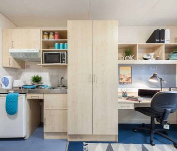 GRN - Bronze Studio (Accessible) - Photo 6