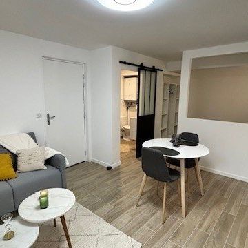 Studio 1 pièce de 25 m² à Gourin (56110) - Photo 1