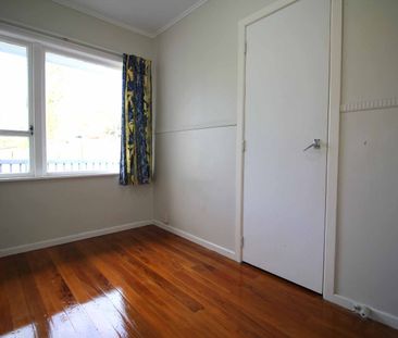 3 bedroom, Avondale - Photo 2