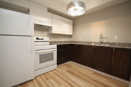 For Lease - 36 Porritt Street Unit# B, Barrie, Ontario - Photo 3