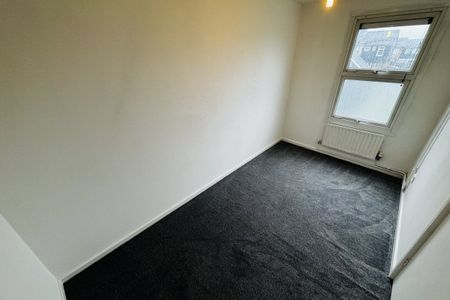 Brooke Close - Photo 2