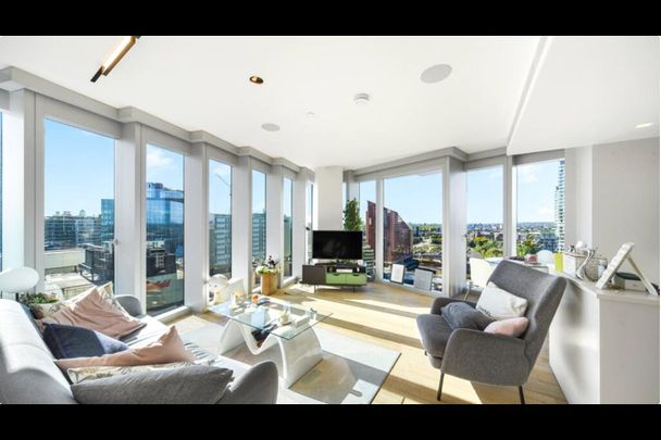 2 Bed Flat, International Way, E20 - Photo 1