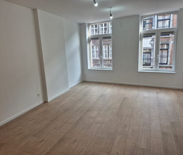 Appartement te huur - Photo 1