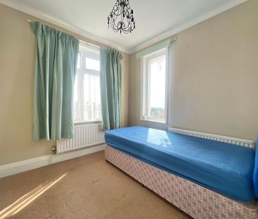 4 bedroom property to rent - Photo 6