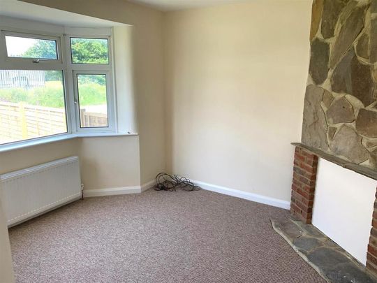 3 bedroom end of terrace house to rent - Photo 1