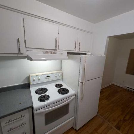 3½ Transfer de bail, Lease transfer $1000/mois-month - Photo 3