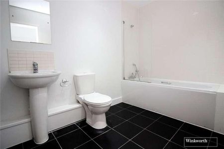 Lawford Court, Grade Close, Elstree, Hertfordshire, WD6 - Photo 5