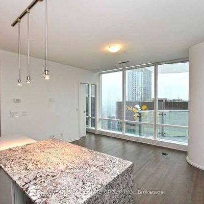 Mins to yorkville luxurious feel parking included! - Photo 3