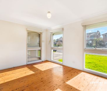 Immaculate Family Home - Photo 4