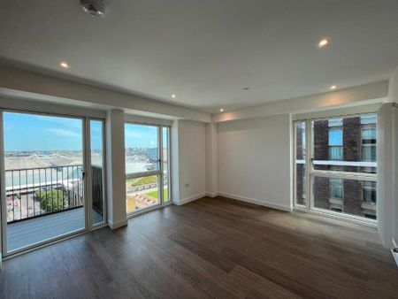 1 Bed Flat, Western Gateway, E16 - Photo 3
