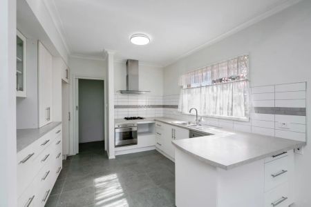Classic family home, updated and in Prime Location - Photo 5
