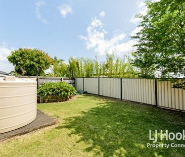 MODERN 3 BEDROOM HOME WITH AIR CONDITIONING & COVERED OUTDOOR AREA - Photo 1