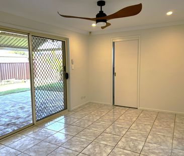 Walk to railway station - Photo 1