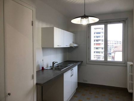 Location Appartement 1 pièce 37m² ANNECY 74000 - Photo 2