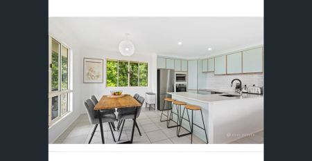 Stunning unit opposite beautiful Farnborough Beach - Photo 3