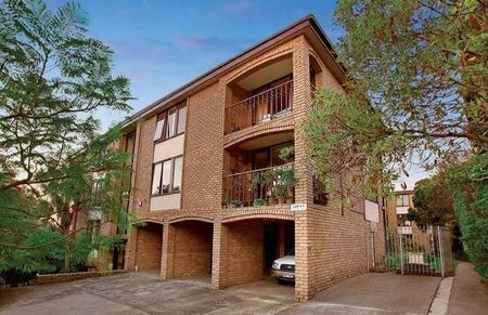 14/5 Denham Street, Hawthorn VIC 3122 - Photo 3