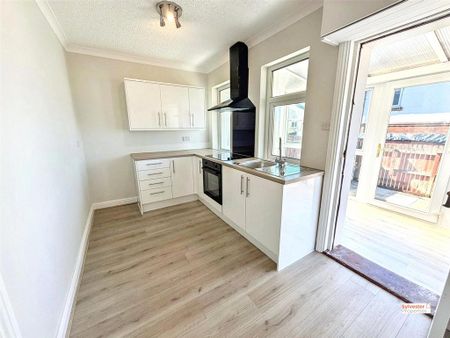 2 bedroom terraced house to rent - Photo 5