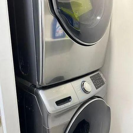 1 MILITARY CRESCENT - Photo 1