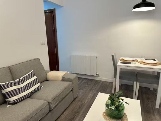 Calle de la Alondra, Madrid, Community of Madrid 28025 - Foto 1