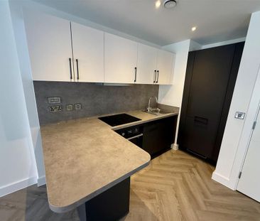 Studio to rent - Photo 4