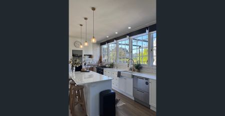 JUST STUNNING - Photo 4