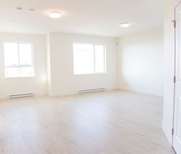 #Above ground suite 36499 Epworth Court - Photo 5