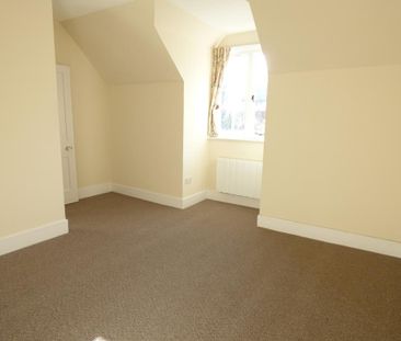 2 bedroom coach house to rent - Photo 5