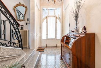 Plaça del Vaixell Maria Assumpta, Badalona, Catalonia 08912