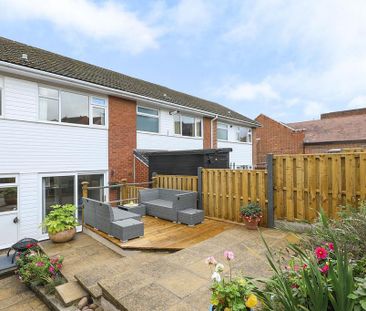 3 bedroom terraced house to rent - Photo 6