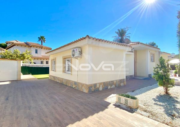 Incredible villa 1 minute from La Zenia be