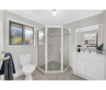 42 Portland Parade, Redland Bay, Qld 4165 - Photo 5
