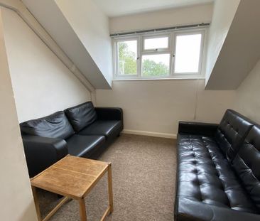 5 bedroom house to rent - Photo 2