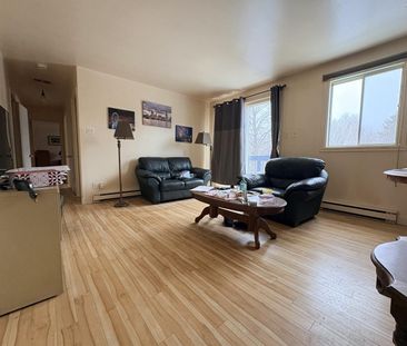 Costebelle-Banville Appartement 4 ½ à Louer Duberger-Les Saules Jui... - Photo 3