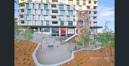 Prime Location Modern 2-Bedroom Apartment, Steps from Tallawong Metro - Photo 3