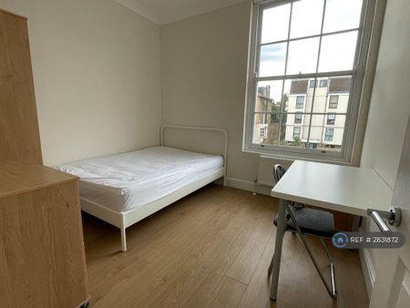5 bedroom flat to rent - Photo 5