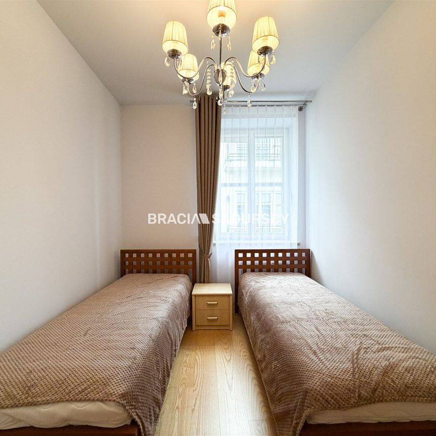 Przestronne 106m przy Rynku, ochrona 24/7, parking - Фото 1