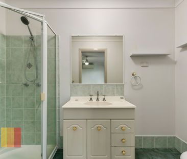 3 BEDROOM TOWNHOUSE WITH MASSIVE COURTYARD - Photo 1