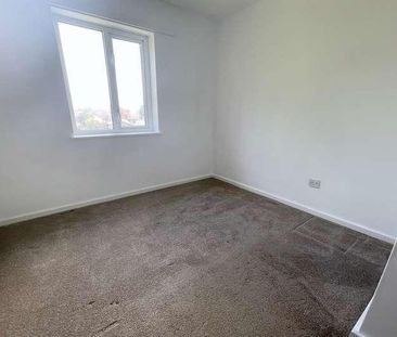 Raymond Close, Seaford, BN25 - Photo 4