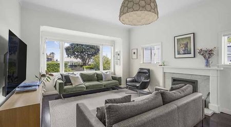 Eastbourne 4 Bedrooms - Photo 3