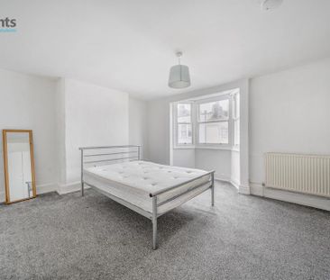 6 bedroom terraced house to rent - Photo 3