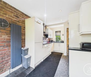 3 bedroom townhouse to rent - Photo 2