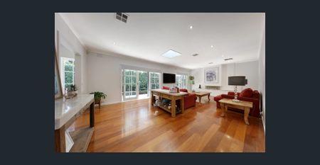 LIGHT FILLED TOWNHOUSE - Photo 5