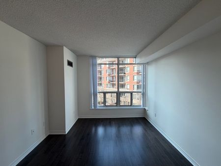 For Lease - 942 Yonge Street Unit# 412, Toronto, Ontario - Photo 4