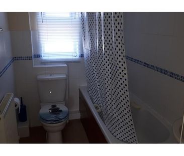 2 bedroom detached house to rent - Photo 5