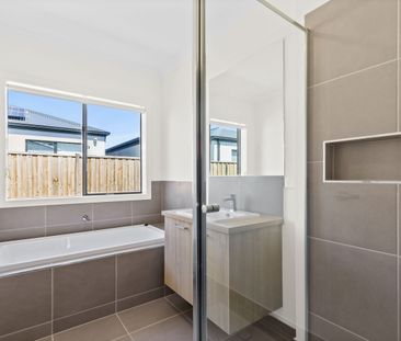 Brand New Family Home - Photo 2