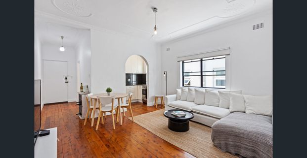 Space, Peace, and Privacy includes Sunroom/Study Just Steps from Bondi Beach - Photo 1