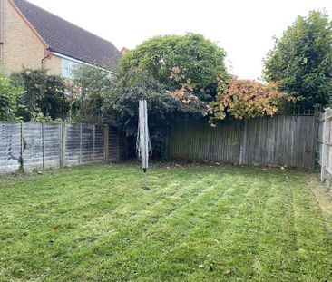 3 bedroom end of terrace house to rent - Photo 1
