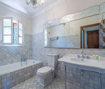 Rental Villa Ajaccio 7 Rooms 250 m² - Photo 3